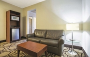 Common Space 3 La Quinta Inn & Suites by Wyndham Conference Center Prescott