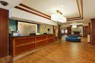 Lobi Fairfield Inn & Suites by Marriott Lake Oswego