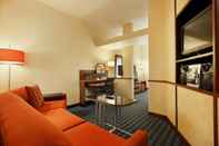 Ruang untuk Umum Fairfield Inn & Suites by Marriott Lake Oswego