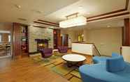 Lobi 5 Fairfield Inn & Suites by Marriott Lake Oswego