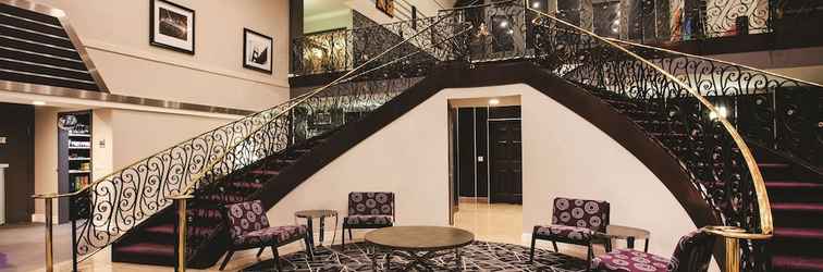 ล็อบบี้ La Quinta Inn & Suites by Wyndham Dublin - Pleasanton