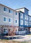 EXTERIOR_BUILDING La Quinta Inn & Suites by Wyndham Henderson-Northeast Denver