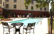 Swimming Pool 2 Days Inn by Wyndham Tulsa Central