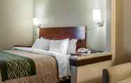 Bilik Tidur 7 Quality Inn & Suites near St. Louis and I-255