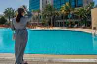 Kolam Renang Sheraton Dammam Hotel & Convention Centre