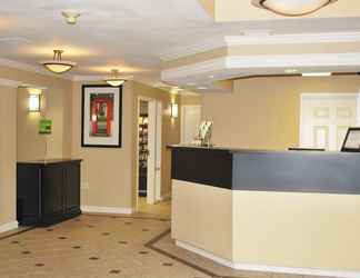 Lobby 2 Extended Stay America Suites St Louis Westport Central