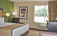 Bedroom 6 Extended Stay America Suites St Louis Westport Central