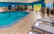 สระว่ายน้ำ 4 Best Western Plus McDonough Inn & Suites