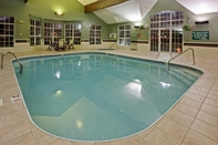 Swimming Pool Country Inn & Suites by Radisson, Columbus West, OH