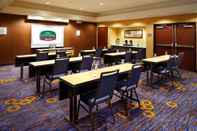 Functional Hall Courtyard by Marriott Cleveland Willoughby