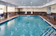 Swimming Pool 7 Fairfield Inn & Suites by Marriott Detroit Livonia