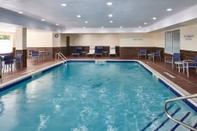 Kolam Renang Fairfield Inn & Suites by Marriott Detroit Livonia