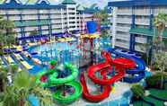 Swimming Pool 2 Holiday Inn Resort Orlando Suites - Waterpark, an IHG Hotel