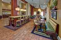 Bar, Cafe and Lounge Hampton Inn Morristown