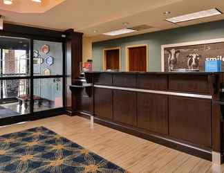 Lobby 2 Hampton Inn Raleigh/Clayton I-40