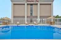 Swimming Pool Hampton Inn Winfield/teays Valley