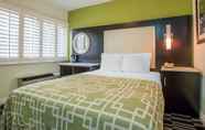 Bedroom 7 SureStay Hotel by Best Western Beverly Hills West LA