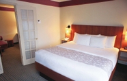 ห้องนอน 7 La Quinta Inn & Suites by Wyndham Raleigh/Durham Southpoint