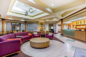 Lobby 4 La Quinta Inn & Suites by Wyndham Raleigh/Durham Southpoint