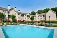 Swimming Pool Sonesta ES Suites Atlanta Alpharetta North Point Mall