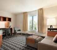 Common Space 7 Towneplace Suites by Marriott Boca Raton