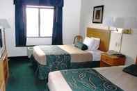 Bedroom Travelodge by Wyndham Marysville
