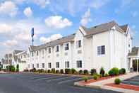 ภายนอกอาคาร Microtel Inn & Suites by Wyndham Clarksville