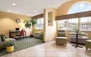 Lobby 4 Days Inn & Suites by Wyndham Lafayette IN