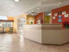 Lobi 4 Days Inn & Suites by Wyndham Lafayette IN