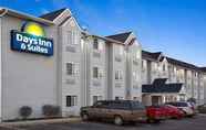 Bangunan 2 Days Inn & Suites by Wyndham Lafayette IN