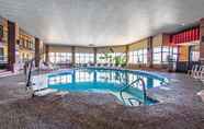 Swimming Pool 5 Quality Inn Duncan Hwy 81