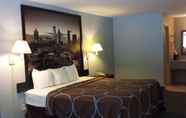 Bilik Tidur 5 Super 8 by Wyndham Atlanta/Hartsfield Jackson Airport