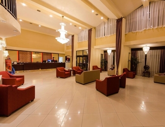 Lobby 2 Ramada by Wyndham Houston Intercontinental Airport East