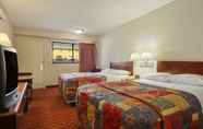 Kamar Tidur 5 Days Inn by Wyndham Overland Park/Metcalf/Convention Center