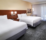 Phòng ngủ 3 Courtyard by Marriott Detroit Livonia