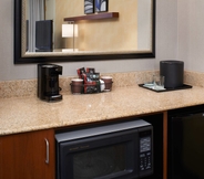 Phòng ngủ 5 Courtyard by Marriott Detroit Livonia