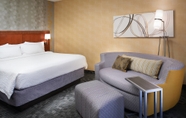 Bedroom 6 Courtyard by Marriott Detroit Livonia