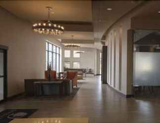 Lobby 2 DoubleTree by Hilton Denver - Thornton