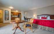 Bedroom 6 Cottonwood Suites Savannah Hotel & Conference Center