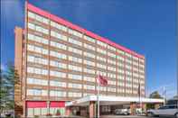 Exterior Ramada Plaza by Wyndham Albany