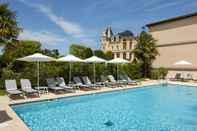 Swimming Pool Chateau Hotel & Spa Grand Barrail