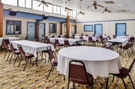 Functional Hall Americas Best Value Inn Ellsworth