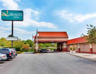 Exterior 2 Quality Inn Meadowlands