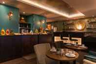 Bar, Cafe and Lounge Hôtel La Bourdonnais by Inwood Hotels