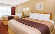 Kamar Tidur 6 Days Inn by Wyndham Staunton