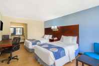 Kamar Tidur Days Inn by Wyndham Statesville