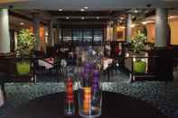 Bar, Cafe and Lounge Radisson Hotel Chatsworth