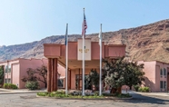 Bên ngoài 2 Quality Suites Moab near Arches National Park