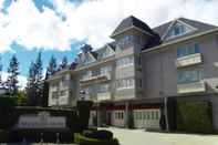 Exterior Woodcrest Hotel