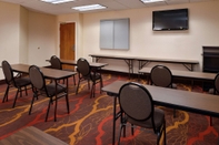 Functional Hall Hampton Inn Columbus-East